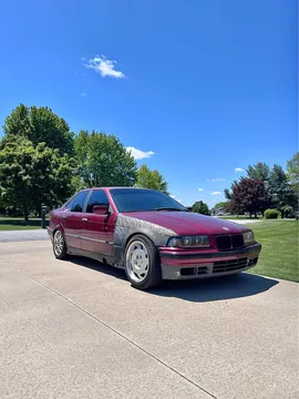 1993 BMW 325i Sedan