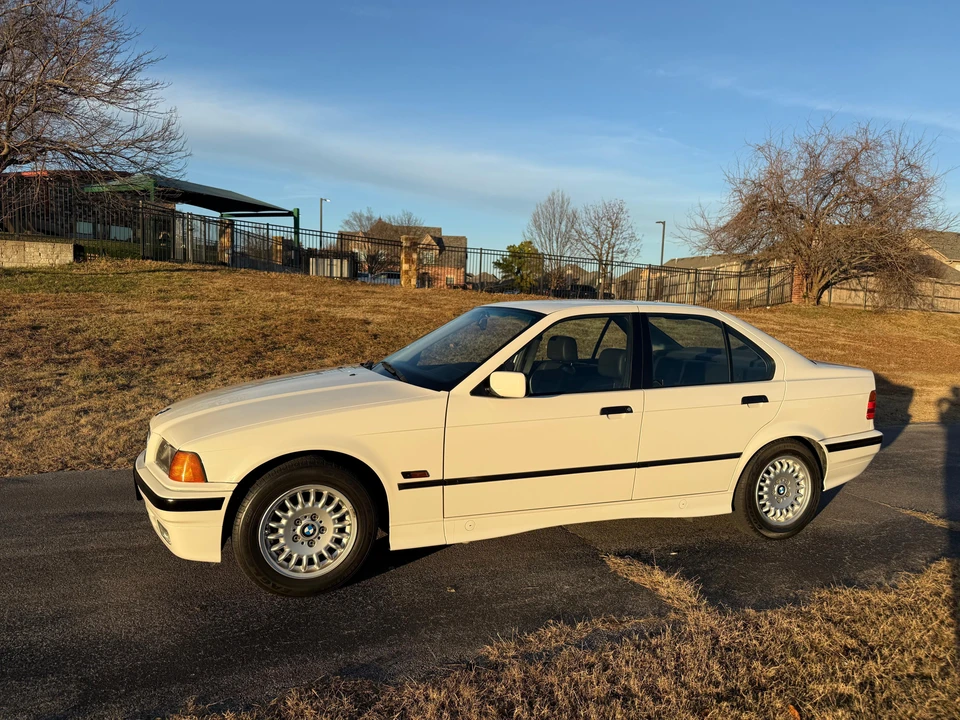 1993 BMW E36 3 Series - Image 8 of 31
