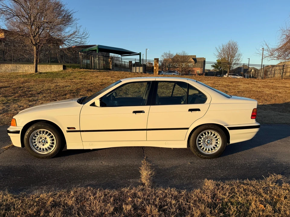 1993 BMW E36 3 Series - Image 9 of 31