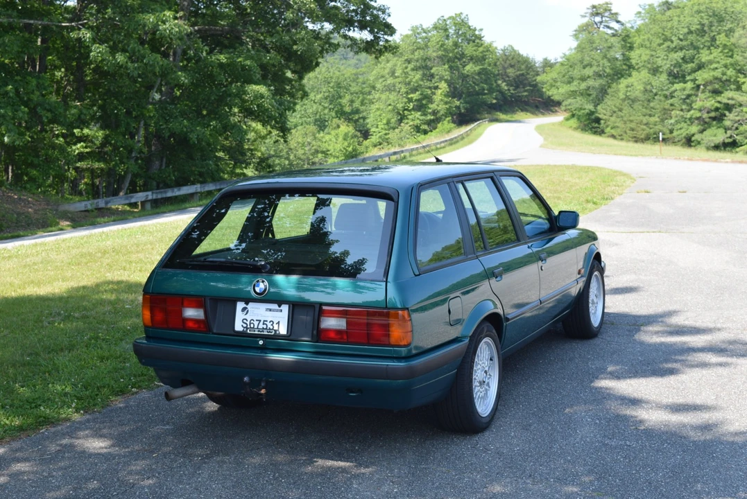 1993 BMW E30 3 Series - Image 13 of 31