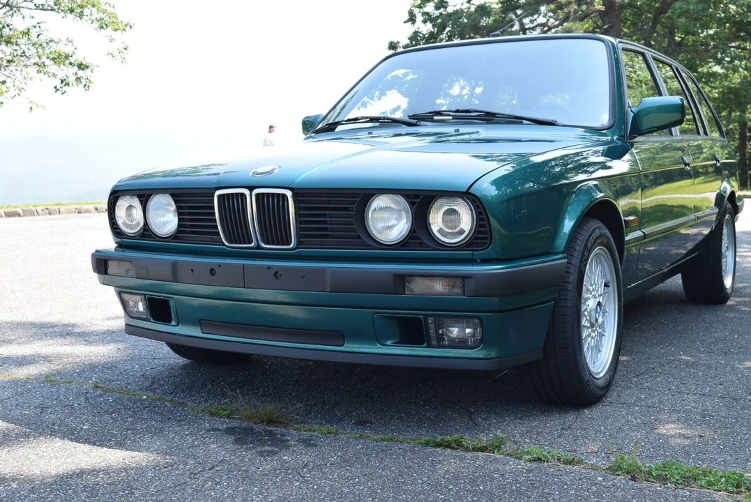 1993 BMW E30 3 Series - Image 2 of 31