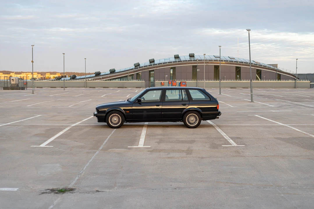 1993 BMW E30 3 Series - Image 5 of 31