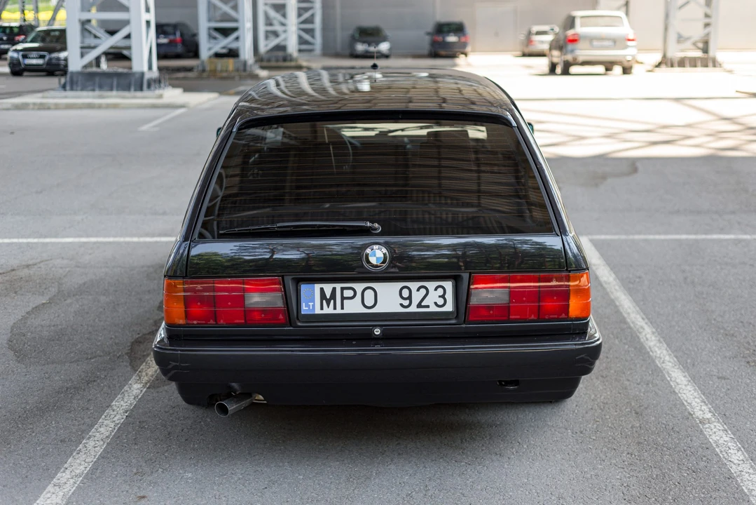 1993 BMW E30 3 Series - Image 24 of 31