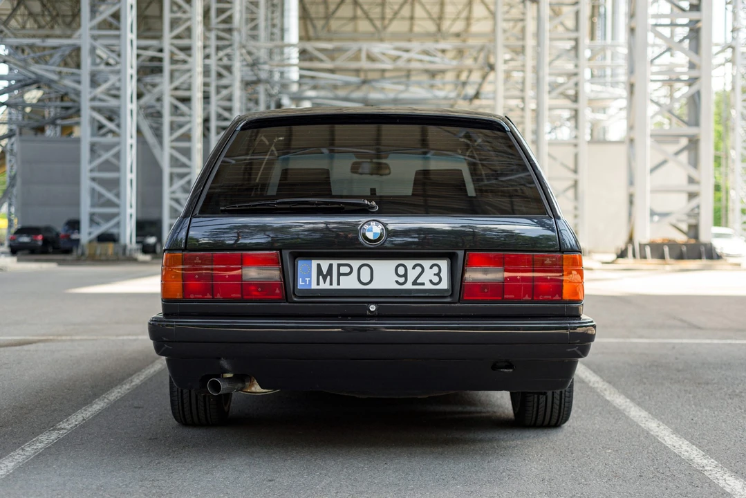 1993 BMW E30 3 Series - Image 25 of 31
