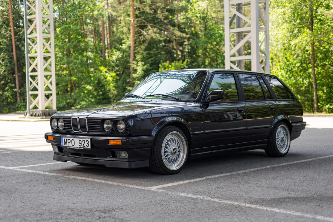 1993 BMW E30 3 Series - Image 4 of 31