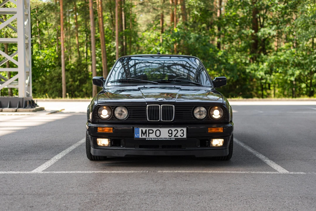 1993 BMW E30 3 Series - Image 8 of 31