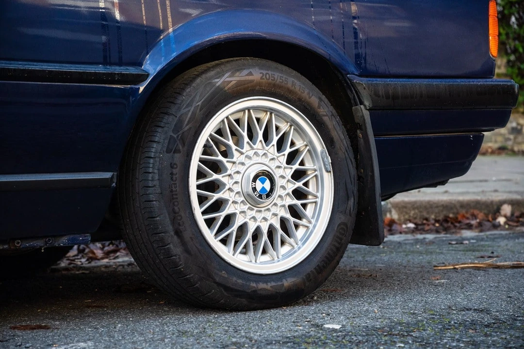 1993 BMW E30 3 Series - Image 18 of 30