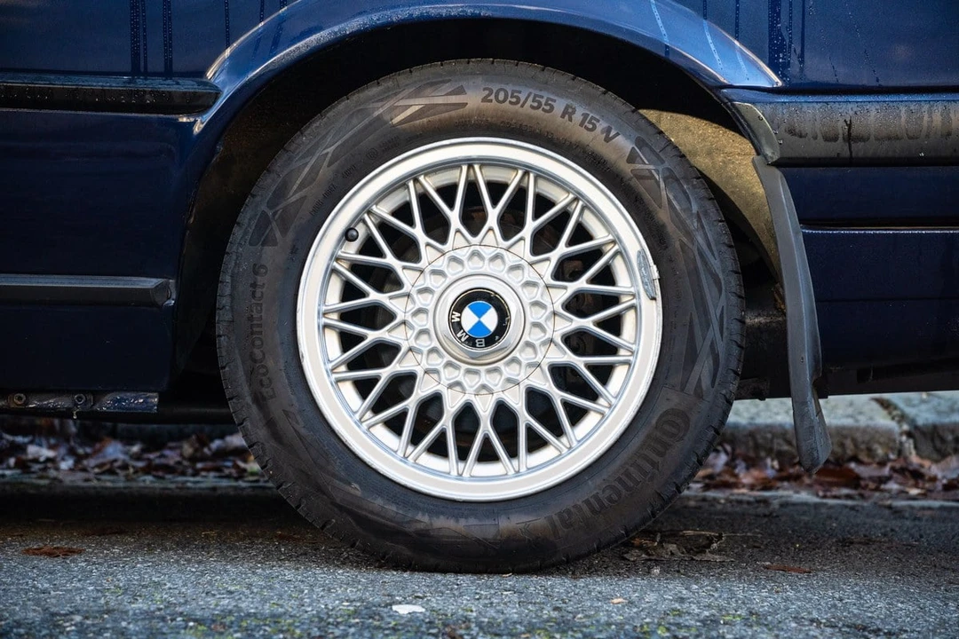 1993 BMW E30 3 Series - Image 19 of 30