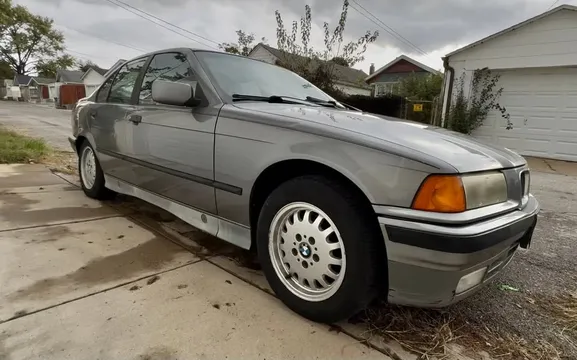 1993 BMW 325i 5-speed