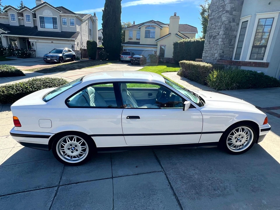 1993 BMW E36 3 Series - Image 16 of 31