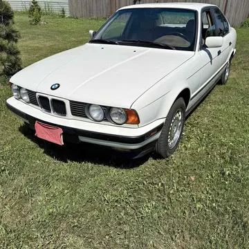 1993 BMW 5 Series 525i Sedan 4D
