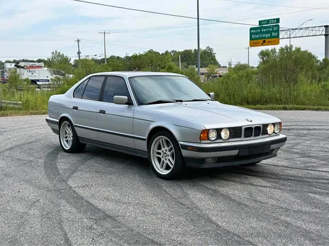 1993 BMW 5 Series 525i Sedan 4D