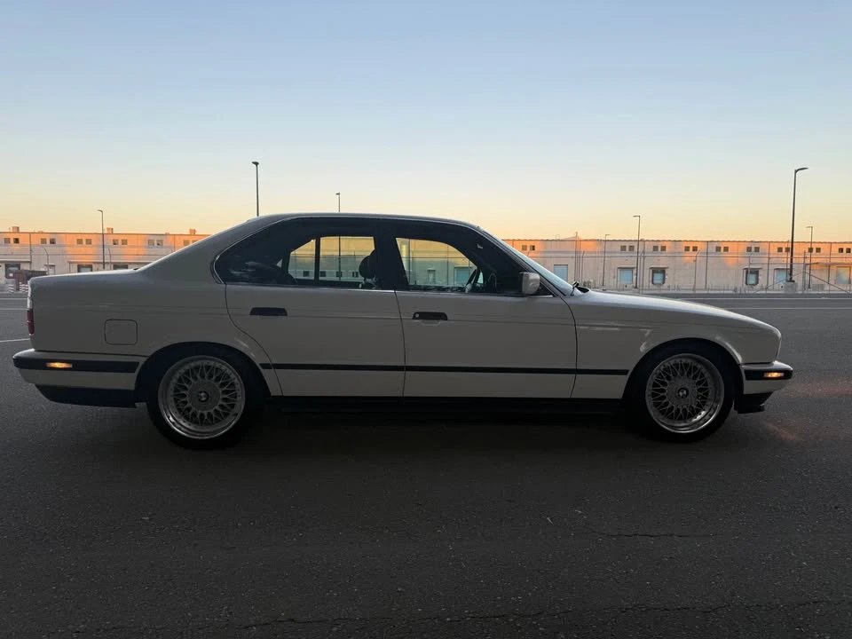 1993 BMW E34 5 Series - Image 2 of 19