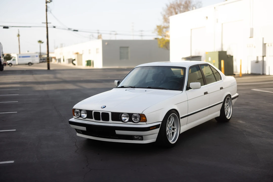 1993 BMW E34 5 Series - Image 2 of 31