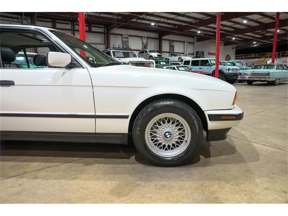 1993 BMW E34 5 Series - Image 11 of 31