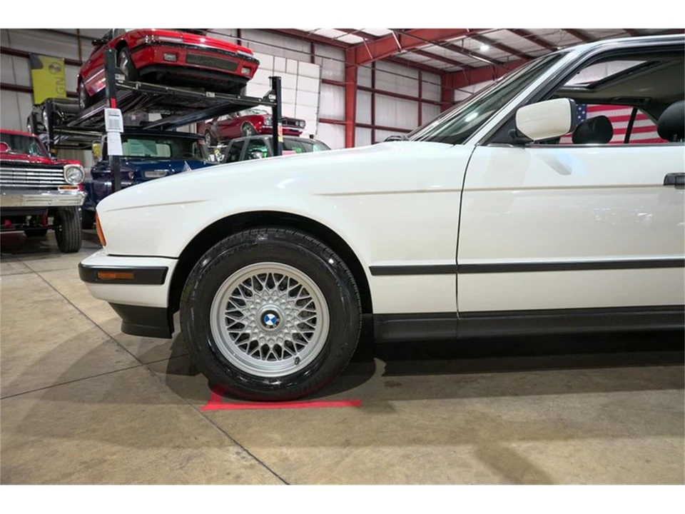 1993 BMW E34 5 Series - Image 3 of 31