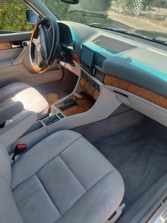 1993 BMW E32 7 Series - Image 8 of 10