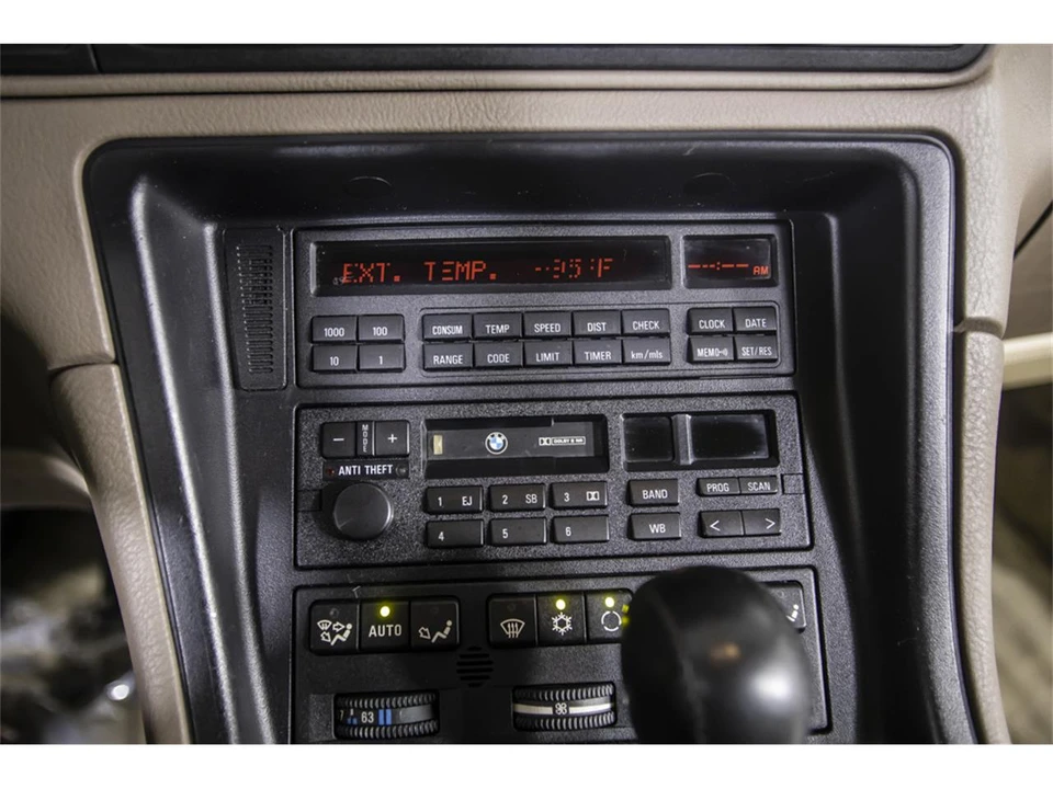 1993 BMW 8 Series - Image 18 of 31