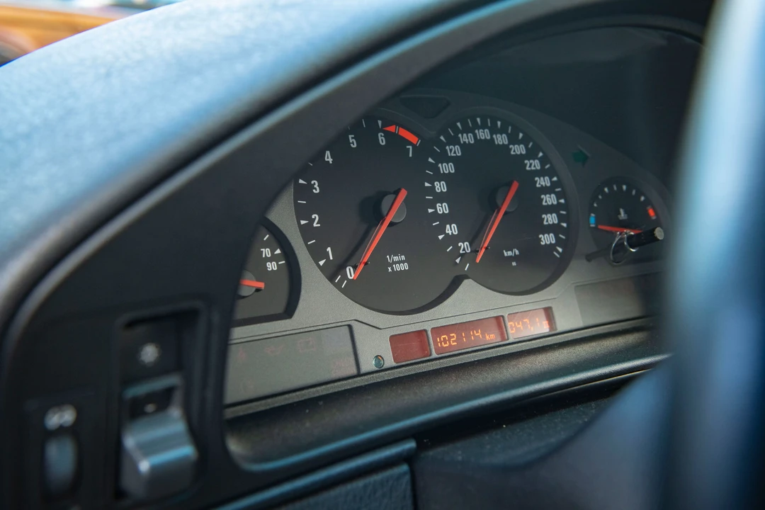 1993 BMW E31 8 Series - Image 14 of 23