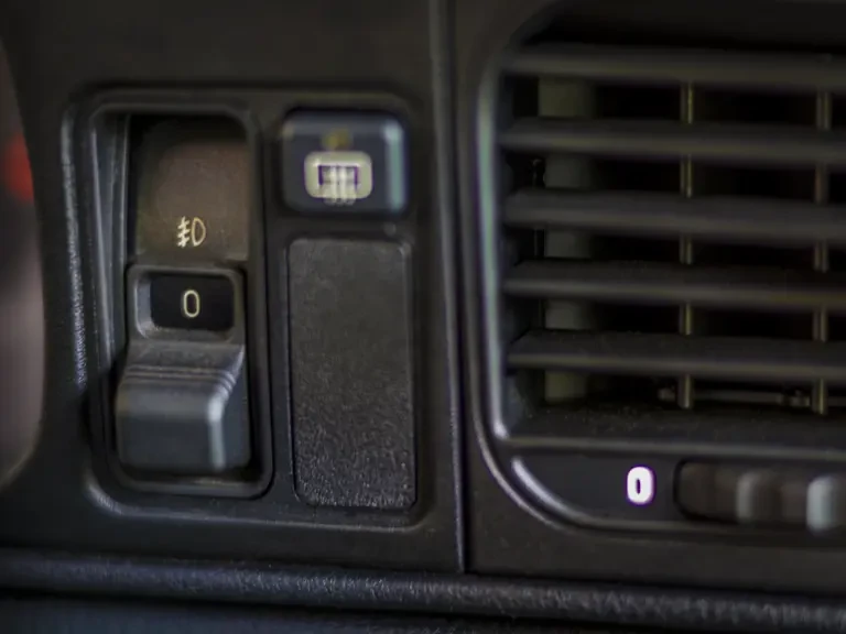 1993 BMW E31 8 Series - Image 25 of 31