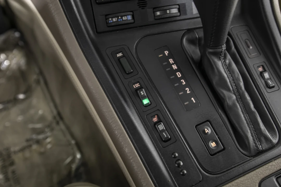1993 BMW E31 850i & 850Ci - Image 30 of 31