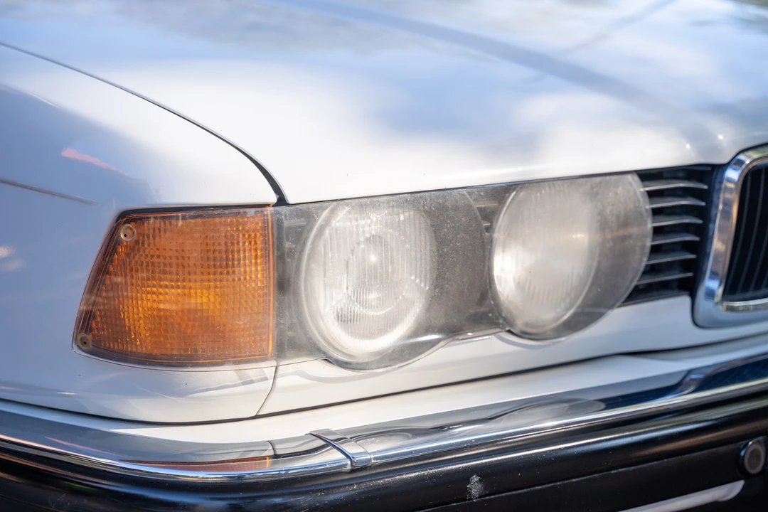 1993 BMW E32 7 Series - Image 26 of 31