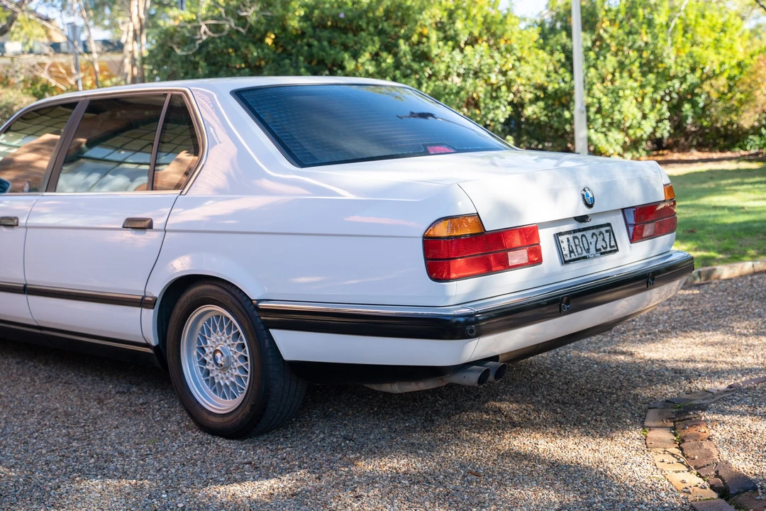 1993 BMW E32 7 Series - Image 18 of 31