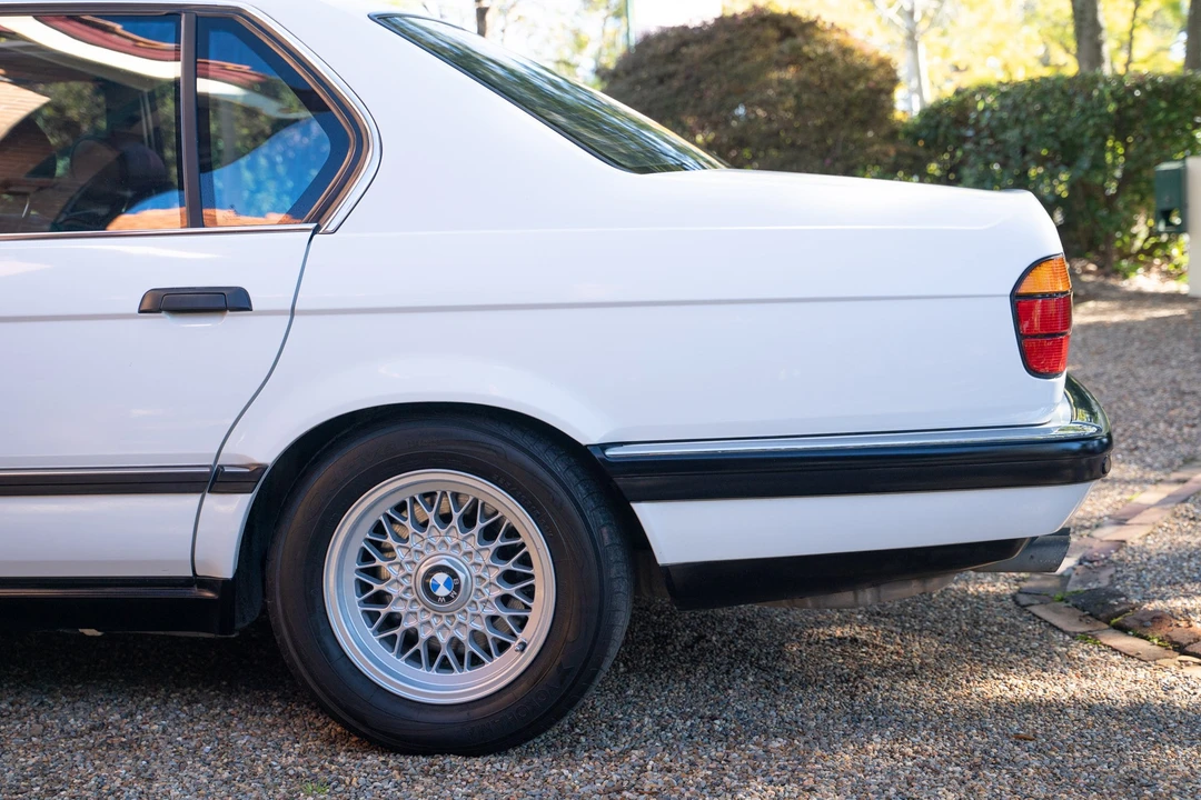 1993 BMW E32 7 Series - Image 19 of 31