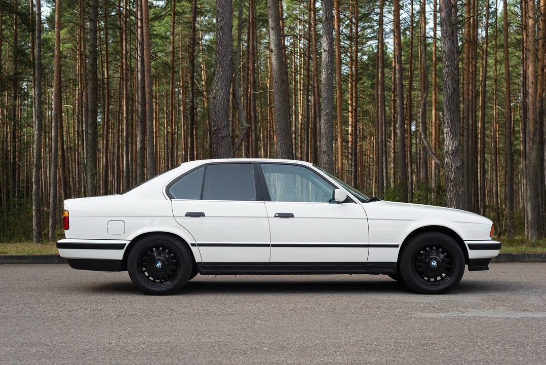 1993 BMW E34 5 Series - Image 16 of 31