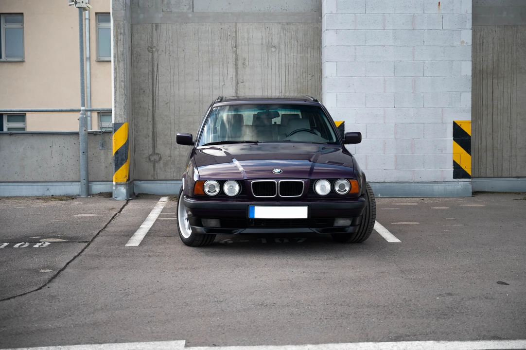 1993 BMW E34 5 Series - Image 3 of 25