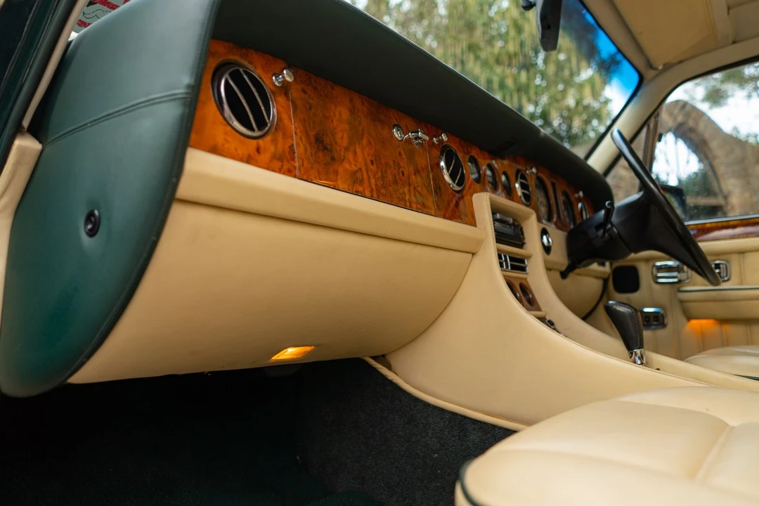 1993 Bentley Brooklands - Image 17 of 30