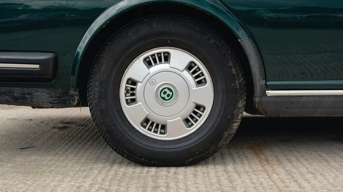 1993 Bentley Brooklands - Image 16 of 30