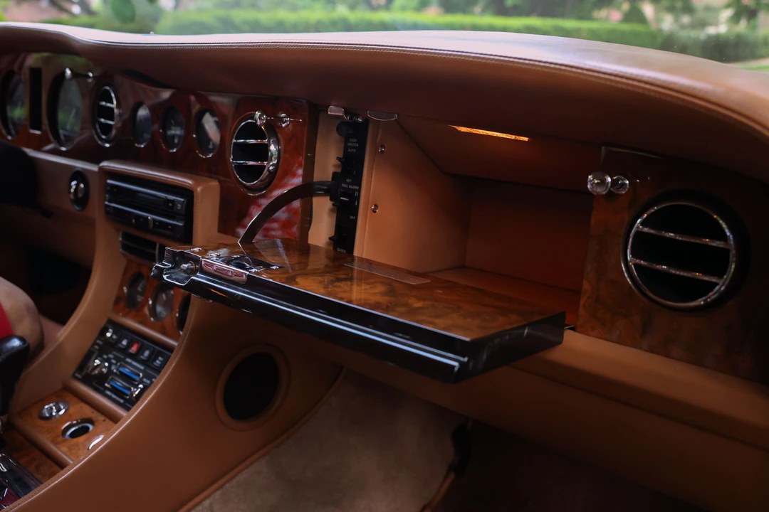 1993 Bentley Brooklands - Image 20 of 31