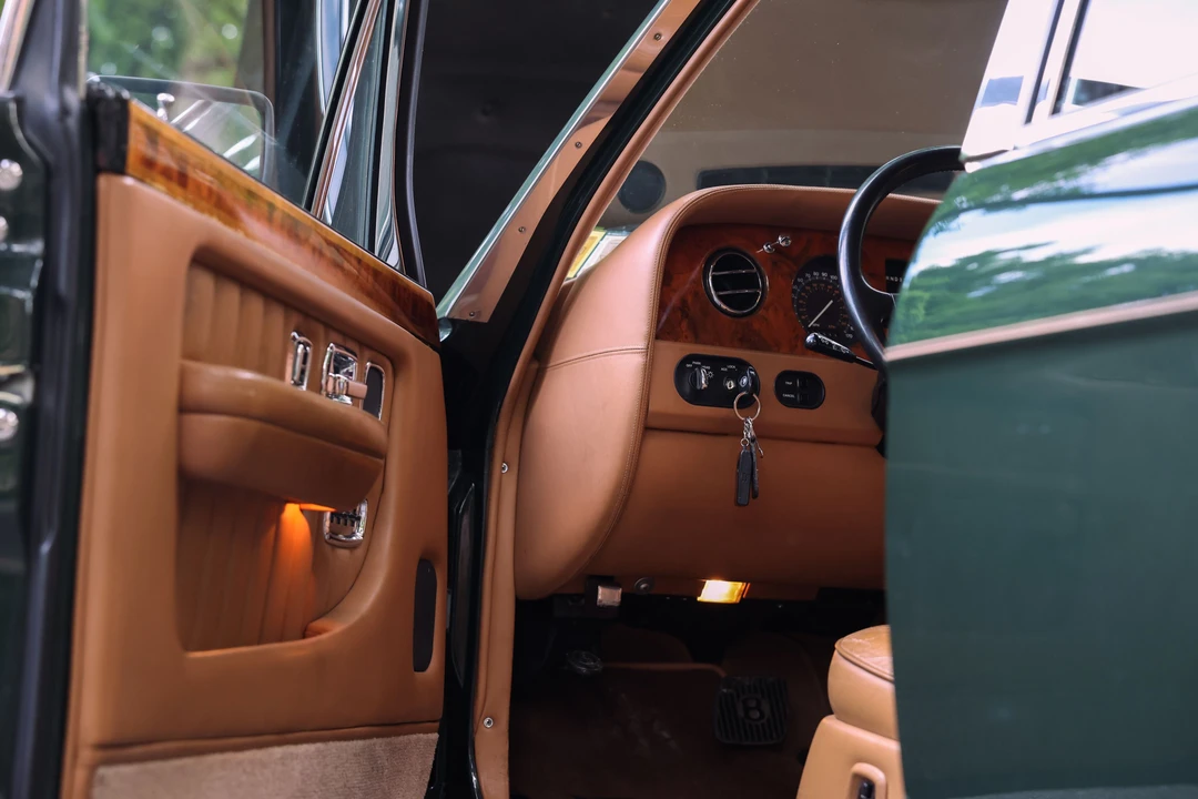 1993 Bentley Brooklands - Image 12 of 31