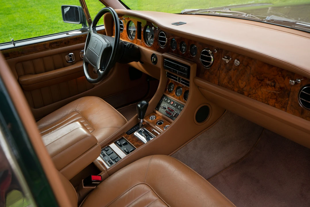 1993 Bentley Brooklands - Image 16 of 19
