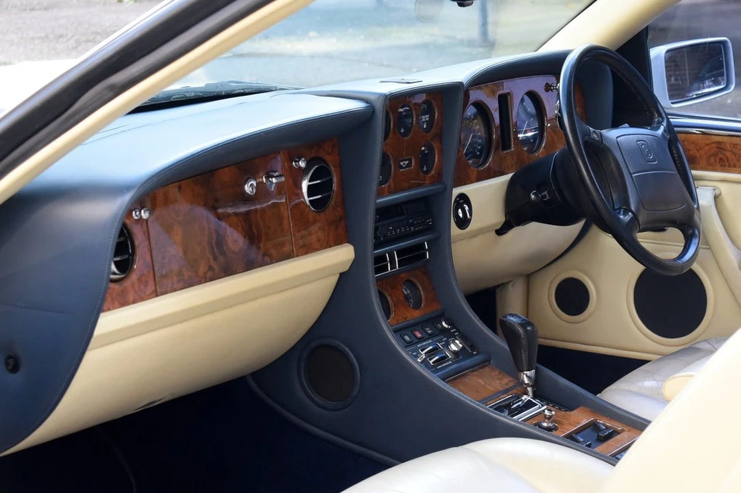 1993 Bentley Continental R - Image 25 of 30