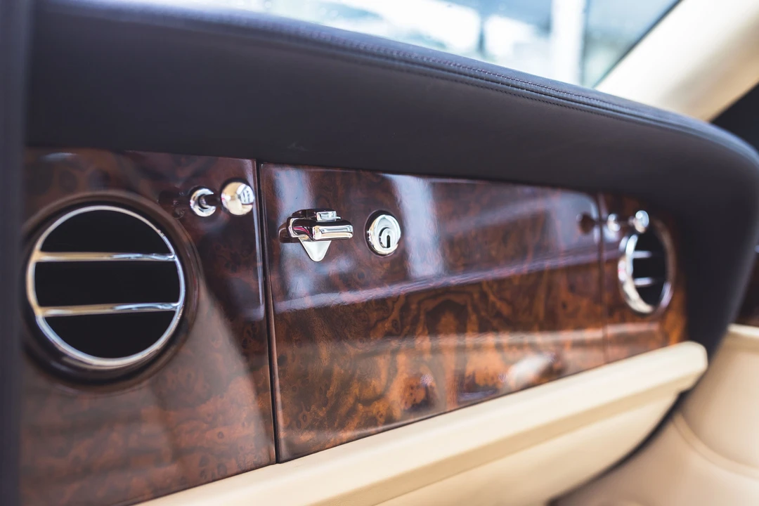 1993 Bentley Continental R - Image 13 of 31