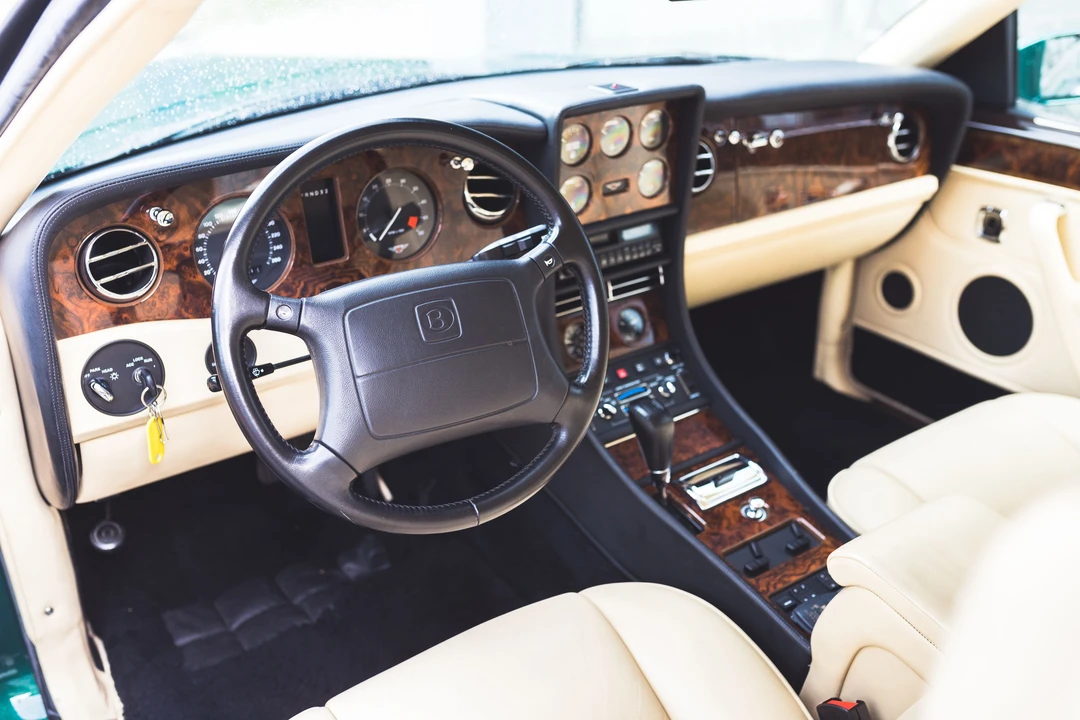 1993 Bentley Continental R - Image 8 of 31
