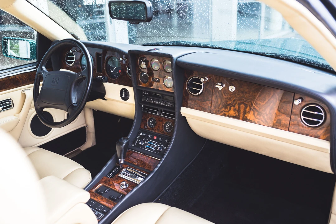 1993 Bentley Continental R - Image 7 of 31