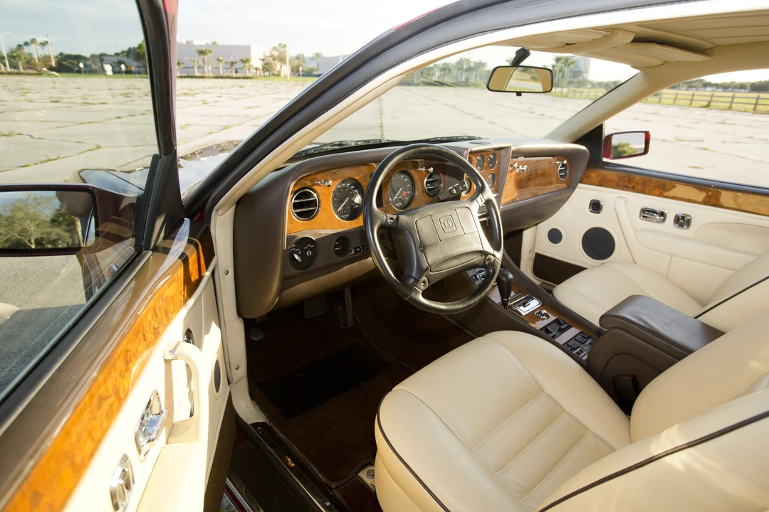 1993 Bentley Continental R - Image 7 of 12