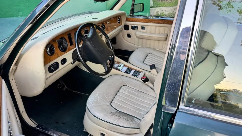 1993 Bentley Brooklands - Image 8 of 10