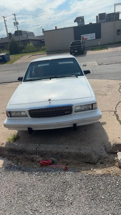 1993 Buick Century - Image 4 of 9