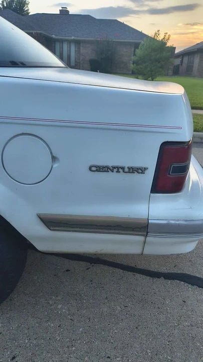 1993 Buick Century - Image 4 of 15