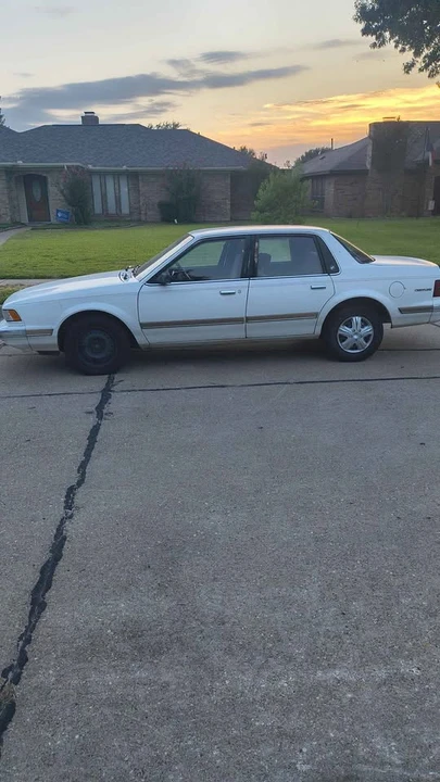 1993 Buick Century - Image 2 of 15