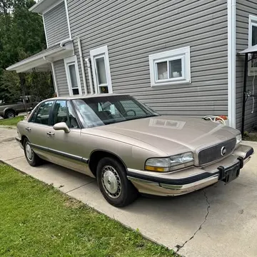 1993 Buick LeSabre Custom Sedan 4D