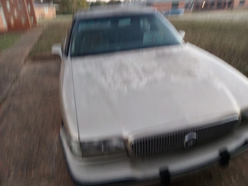 1993 Buick LeSabre - Image 3 of 4