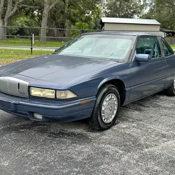1993 Buick Regal Custom Coupe 2D