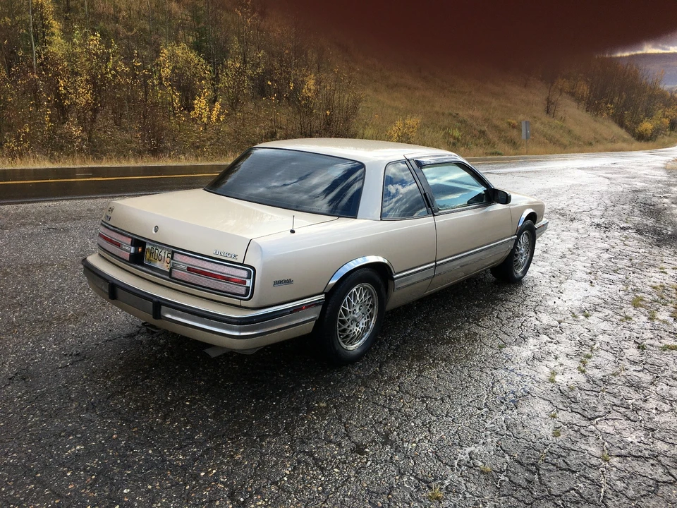 1993 Buick Regal - Image 5 of 5