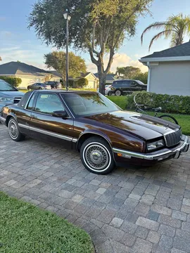1993 Buick Riviera Coupe 2D