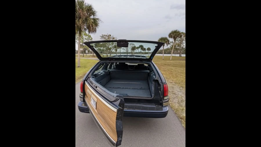 1993 Buick Roadmaster - Image 14 of 19